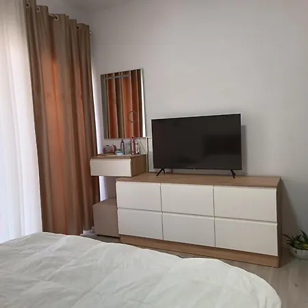 Lungomare 01 Apartment Vlore