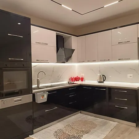 Lungomare 01 Apartment Vlore
